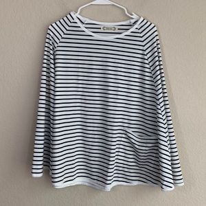 NWOT Kefee Kol Striped Caplet/Nursing Cover w/bag